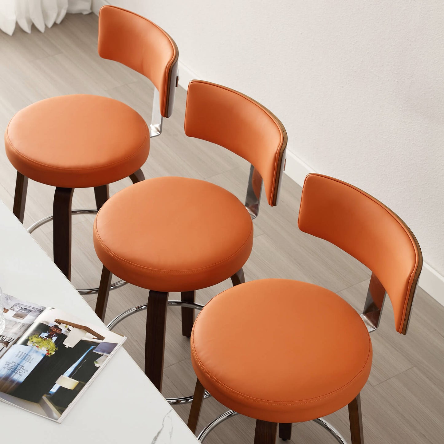 Bar stool with backrest